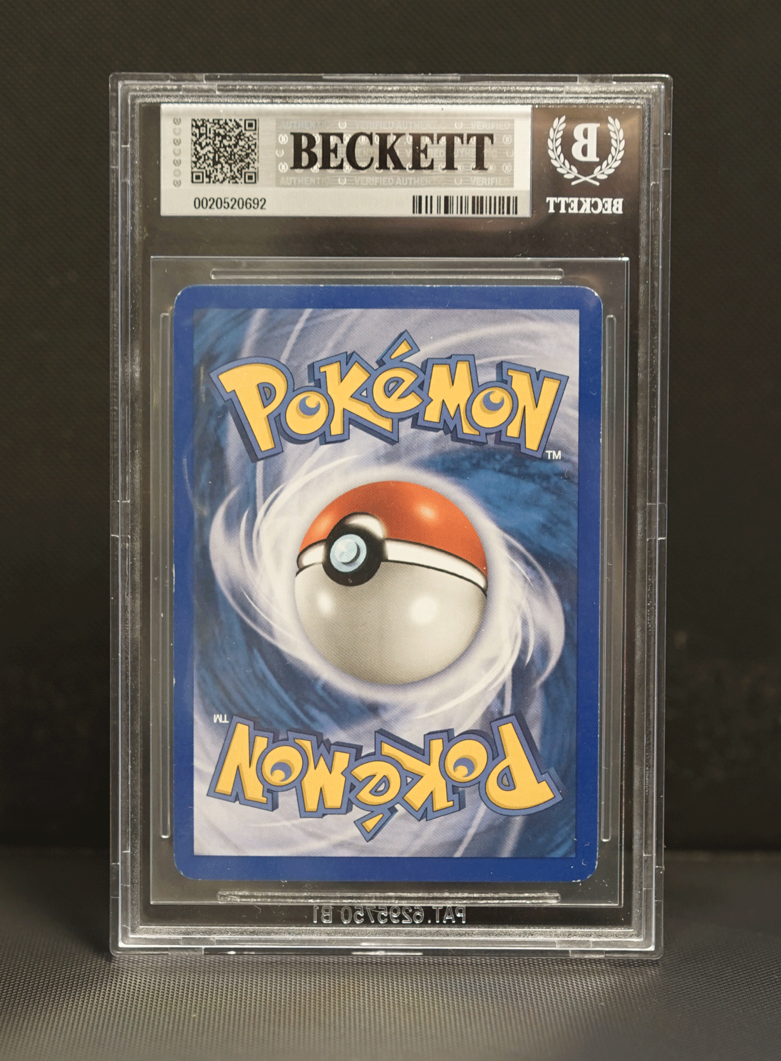 Pokemón Charmander Reverse HOLO BECKETT 8.5 Near Mint - MINT