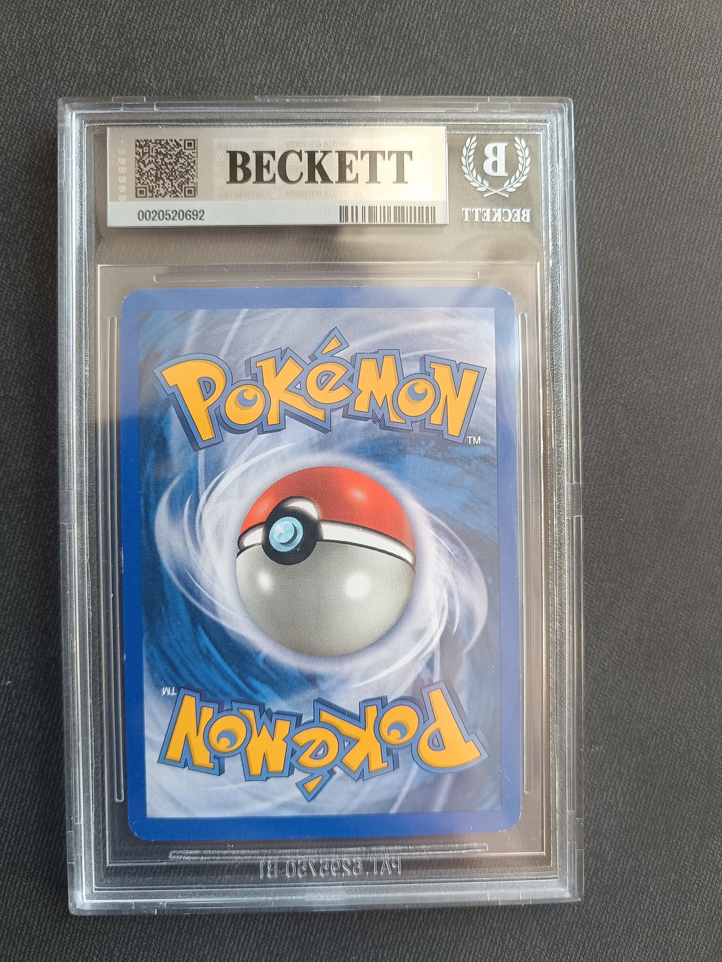 Charmander #97 Reverse Holo – Expedition Base Set 2002 – BGS 8.5