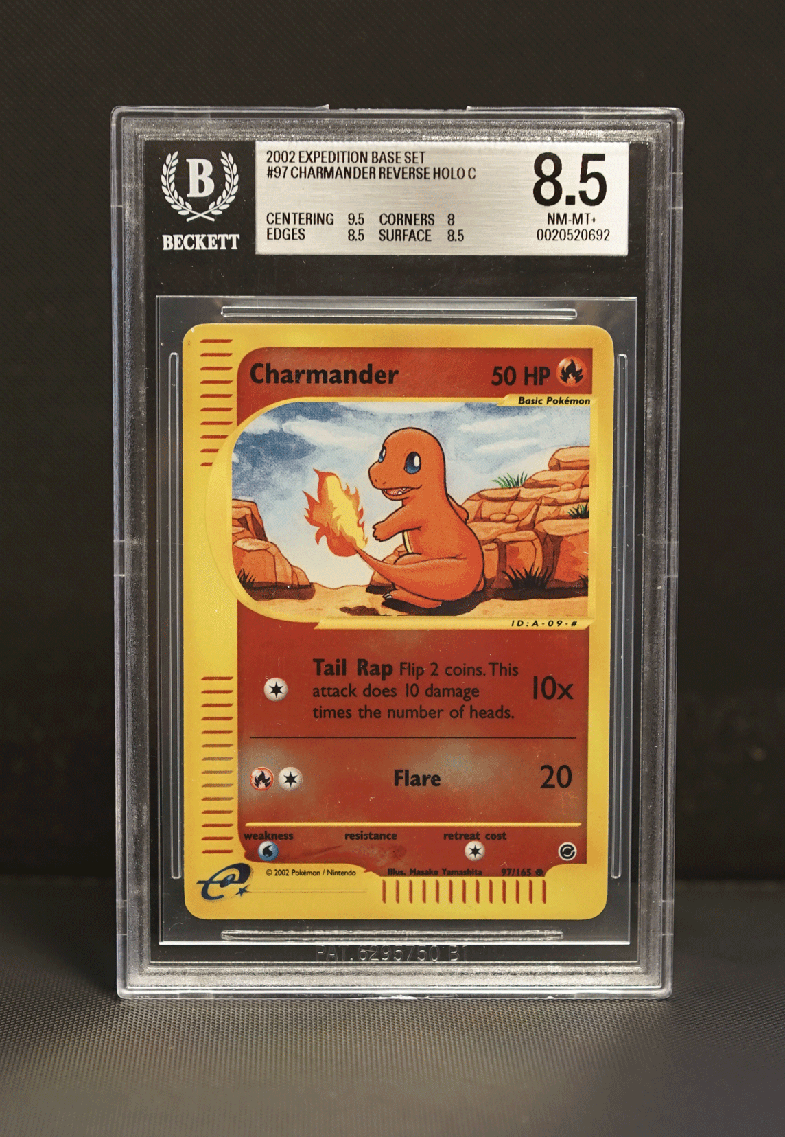 Pokemón Charmander Reverse HOLO BECKETT 8.5 Near Mint - MINT
